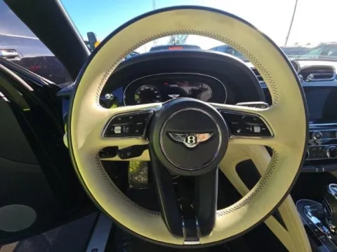 Another view of 2021 Bentley Bentayga V8 for sale in Naperville, IL at Maserati Alfa Romeo of Naperville