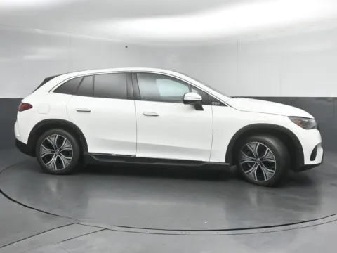 More photos of 2023 Mercedes-Benz EQE 350 SUV at Maserati Alfa Romeo of Naperville, IL