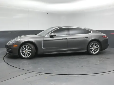 More photos of 2018 Porsche Panamera 4S Executive at Maserati Alfa Romeo of Naperville, IL