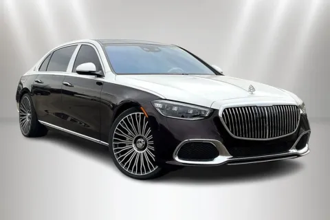 Another view of 2022 Mercedes-Benz S-Class Maybach S 580 for sale in Naperville, IL at Maserati Alfa Romeo of Naperville