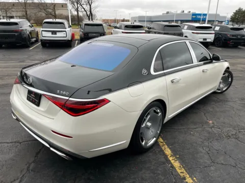 More photos of 2022 Mercedes-Benz S-Class Maybach S 580 at Maserati Alfa Romeo of Naperville, IL
