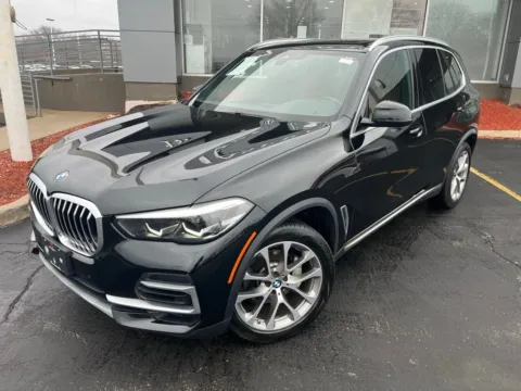 Photos of 2022 BMW X5 xDrive40i for sale in Naperville, IL at Maserati Alfa Romeo of Naperville