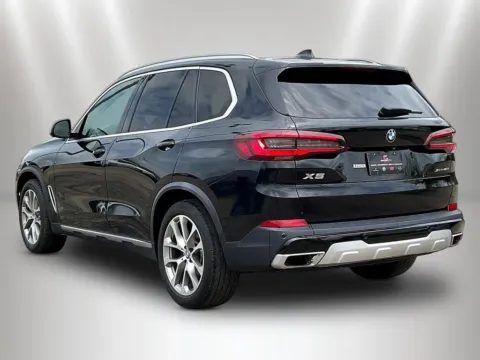 More photos of 2022 BMW X5 xDrive40i at Maserati Alfa Romeo of Naperville, IL