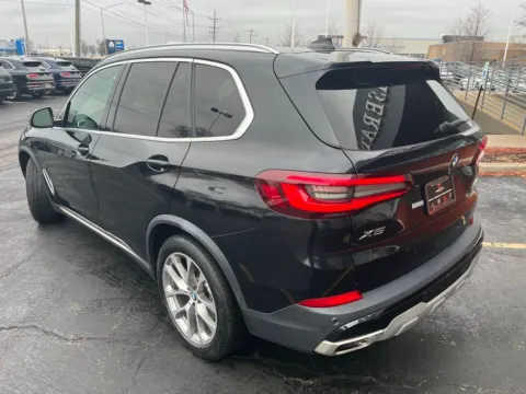 More photos of 2022 BMW X5 xDrive40i at Maserati Alfa Romeo of Naperville, IL