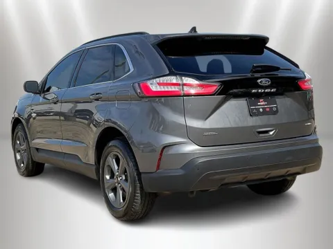 More photos of 2022 Ford Edge SEL at Maserati Alfa Romeo of Naperville, IL