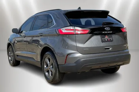 More photos of 2022 Ford Edge SEL at Maserati Alfa Romeo of Naperville, IL