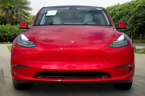 Photos of 2021 Tesla Model Y Long Range for sale in Naperville, IL at Maserati Alfa Romeo of Naperville