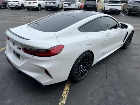 More photos of 2022 BMW M8 Competition at Maserati Alfa Romeo of Naperville, IL