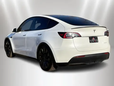 More photos of 2021 Tesla Model Y Performance at Maserati Alfa Romeo of Naperville, IL