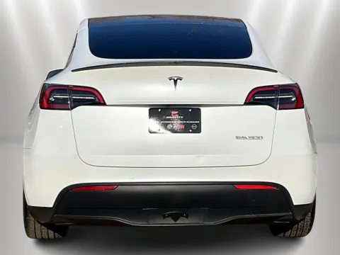 More photos of 2021 Tesla Model Y Performance at Maserati Alfa Romeo of Naperville, IL