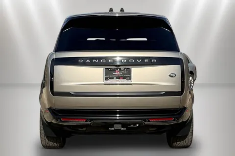 More photos of 2023 Land Rover Range Rover Autobiography at Maserati Alfa Romeo of Naperville, IL