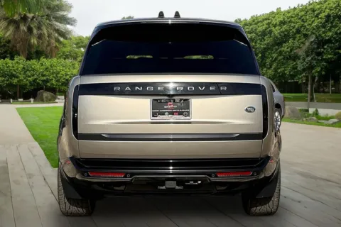 More photos of 2023 Land Rover Range Rover Autobiography at Maserati Alfa Romeo of Naperville, IL