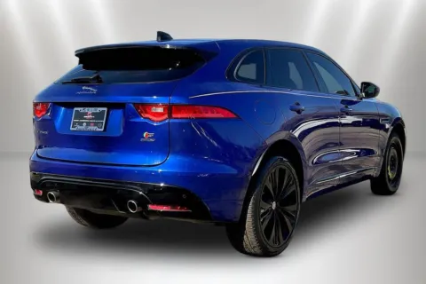 More photos of 2020 Jaguar F-PACE S at Maserati Alfa Romeo of Naperville, IL