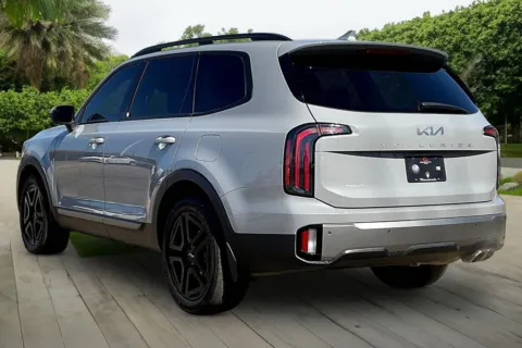 More photos of 2023 Kia Telluride EX X-Line at Maserati Alfa Romeo of Naperville, IL