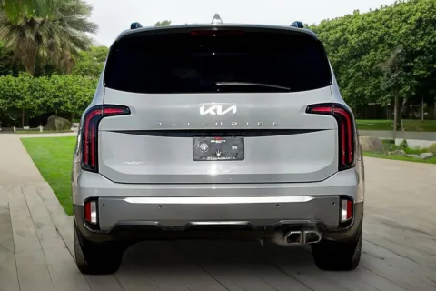 More photos of 2023 Kia Telluride EX X-Line at Maserati Alfa Romeo of Naperville, IL
