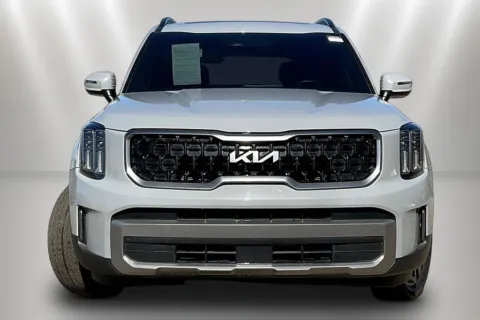 Photos of 2023 Kia Telluride EX X-Line for sale in Naperville, IL at Maserati Alfa Romeo of Naperville