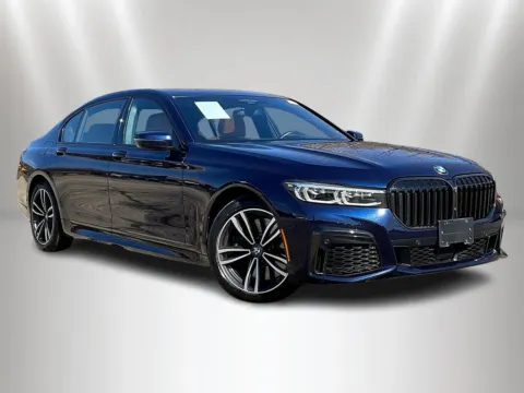 Another view of 2022 BMW 7 Series 750i xDrive for sale in Naperville, IL at Maserati Alfa Romeo of Naperville