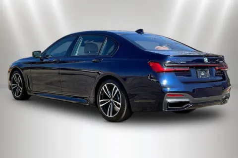 More photos of 2022 BMW 7 Series 750i xDrive at Maserati Alfa Romeo of Naperville, IL