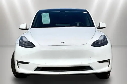 Photos of 2021 Tesla Model Y Long Range for sale in Naperville, IL at Maserati Alfa Romeo of Naperville