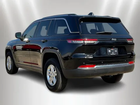 More photos of 2023 Jeep Grand Cherokee Laredo at Maserati Alfa Romeo of Naperville, IL