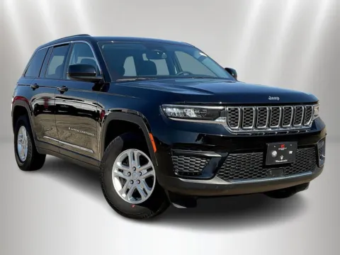 Another view of 2023 Jeep Grand Cherokee Laredo for sale in Naperville, IL at Maserati Alfa Romeo of Naperville
