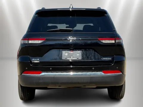 More photos of 2023 Jeep Grand Cherokee Laredo at Maserati Alfa Romeo of Naperville, IL