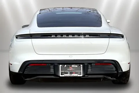 More photos of 2020 Porsche Taycan 4S at Maserati Alfa Romeo of Naperville, IL