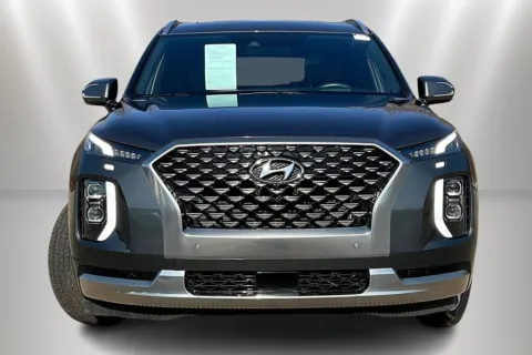 Photos of 2022 Hyundai Palisade Calligraphy for sale in Naperville, IL at Maserati Alfa Romeo of Naperville