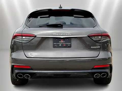 More photos of 2023 Maserati Levante Modena at Maserati Alfa Romeo of Naperville, IL