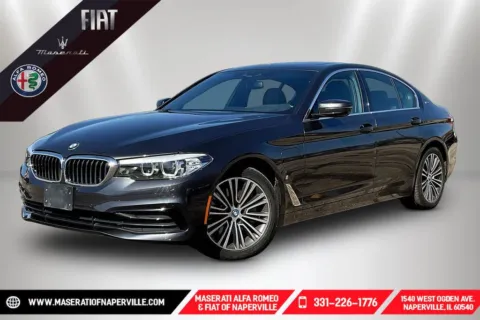 Gray 2019 BMW 5 Series 530e xDrive iPerformance for sale in Naperville, IL