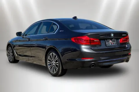 More photos of 2019 BMW 5 Series 530e xDrive iPerformance at Maserati Alfa Romeo of Naperville, IL