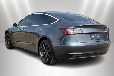 More photos of 2020 Tesla Model 3 Standard at Maserati Alfa Romeo of Naperville, IL