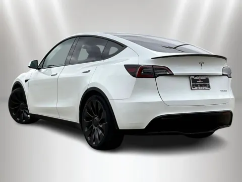 More photos of 2025 Tesla Model Y Performance at Maserati Alfa Romeo of Naperville, IL