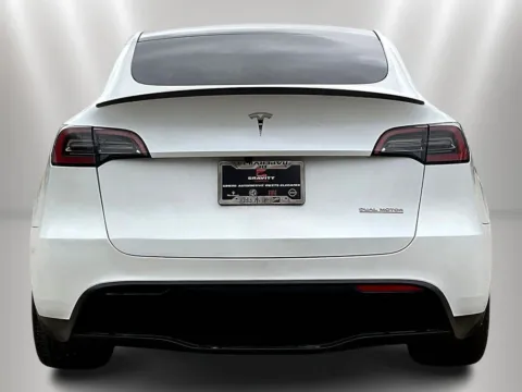 More photos of 2025 Tesla Model Y Performance at Maserati Alfa Romeo of Naperville, IL