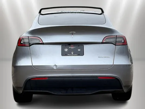 More photos of 2024 Tesla Model Y Long Range at Maserati Alfa Romeo of Naperville, IL