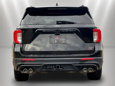 More photos of 2022 Ford Explorer ST at Maserati Alfa Romeo of Naperville, IL