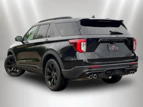 More photos of 2022 Ford Explorer ST at Maserati Alfa Romeo of Naperville, IL