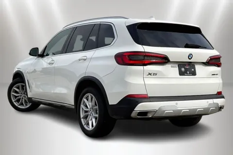 More photos of 2023 BMW X5 xDrive40i at Maserati Alfa Romeo of Naperville, IL