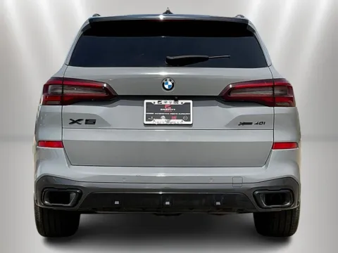More photos of 2021 BMW X5 xDrive40i at Maserati Alfa Romeo of Naperville, IL