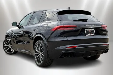 More photos of 2023 Maserati Grecale Modena at Maserati Alfa Romeo of Naperville, IL