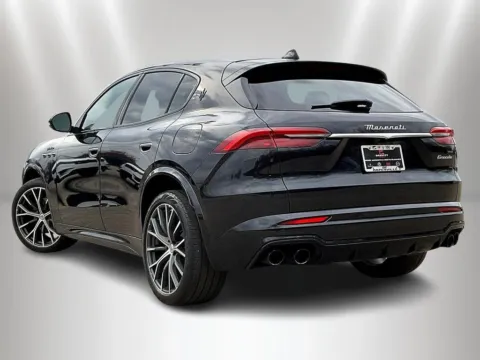 More photos of 2023 Maserati Grecale Modena at Maserati Alfa Romeo of Naperville, IL