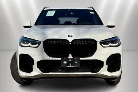 Photos of 2022 BMW X5 xDrive40i for sale in Naperville, IL at Maserati Alfa Romeo of Naperville