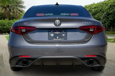 More photos of 2022 Alfa Romeo Giulia Veloce at Maserati Alfa Romeo of Naperville, IL