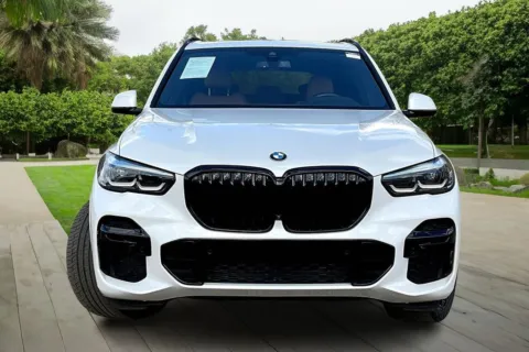 Photos of 2023 BMW X5 xDrive40i for sale in Naperville, IL at Maserati Alfa Romeo of Naperville