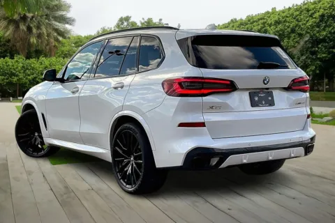 More photos of 2023 BMW X5 xDrive40i at Maserati Alfa Romeo of Naperville, IL