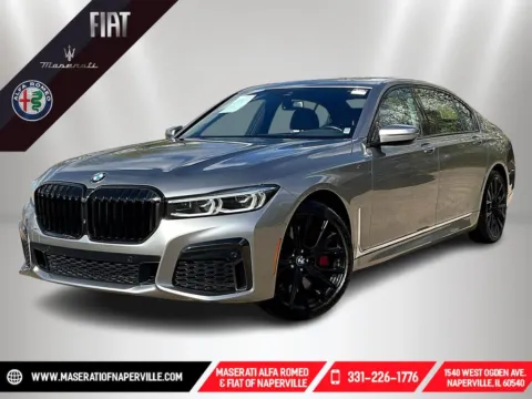 Gray 2022 BMW 7 Series 750i xDrive for sale in Naperville, IL