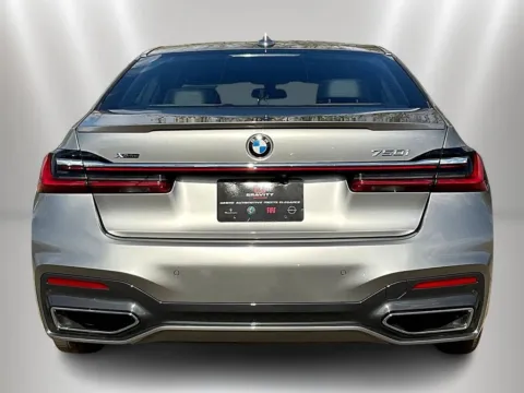 More photos of 2022 BMW 7 Series 750i xDrive at Maserati Alfa Romeo of Naperville, IL