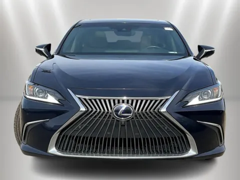 Photos of 2020 Lexus ES 300h Luxury for sale in Naperville, IL at Maserati Alfa Romeo of Naperville