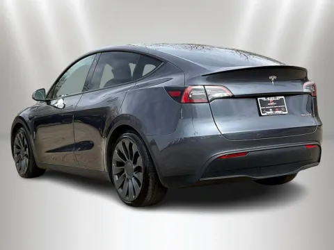 More photos of 2023 Tesla Model Y Performance at Maserati Alfa Romeo of Naperville, IL