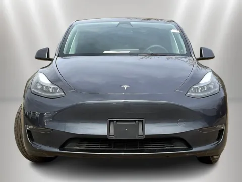 Photos of 2023 Tesla Model Y Performance for sale in Naperville, IL at Maserati Alfa Romeo of Naperville